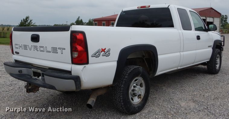 image for item HS9571 2007 Chevrolet Silverado 2500HD  Ext. Cab pickup truck