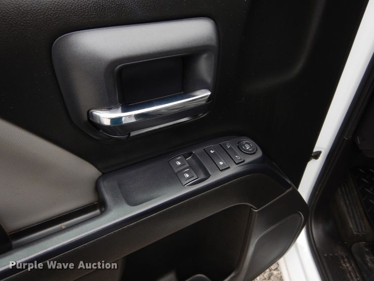 image for item HS9572 2015 Chevrolet Silverado 1500  pickup truck