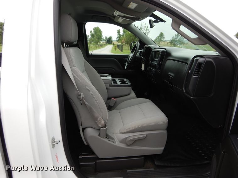 image for item HS9572 2015 Chevrolet Silverado 1500  pickup truck