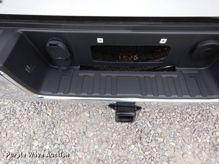 image for item HS9572 2015 Chevrolet Silverado 1500  pickup truck