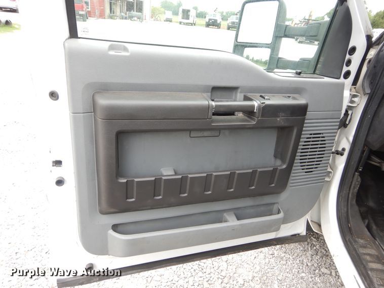 image for item HS9573 2013 Ford F450 Super Duty  box truck
