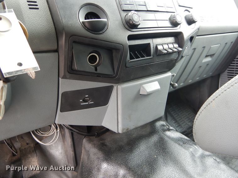 image for item HS9573 2013 Ford F450 Super Duty  box truck