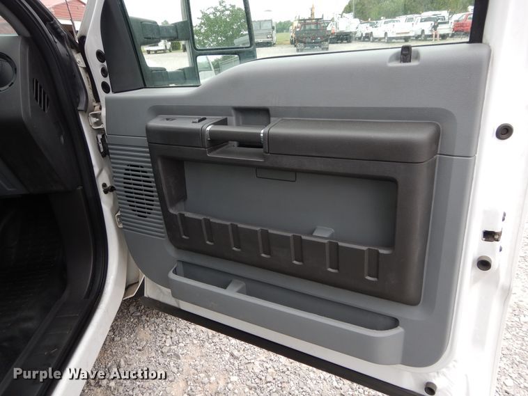 image for item HS9573 2013 Ford F450 Super Duty  box truck
