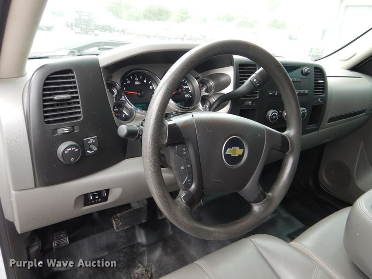 image for item HS9575 2013 Chevrolet Silverado 2500HD  Ext. Cab utility bed pickup truck