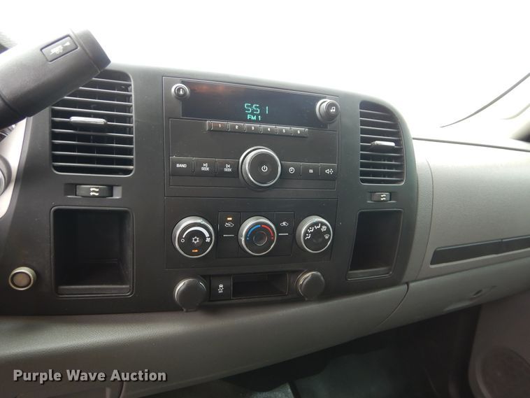 image for item HS9575 2013 Chevrolet Silverado 2500HD  Ext. Cab utility bed pickup truck