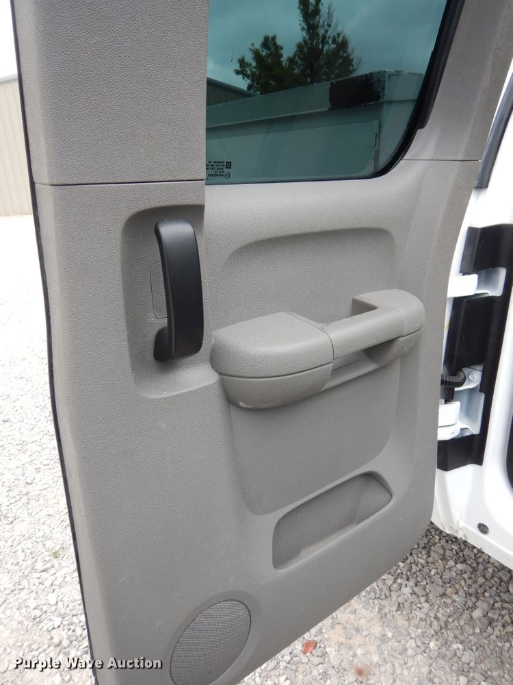 image for item HS9575 2013 Chevrolet Silverado 2500HD  Ext. Cab utility bed pickup truck