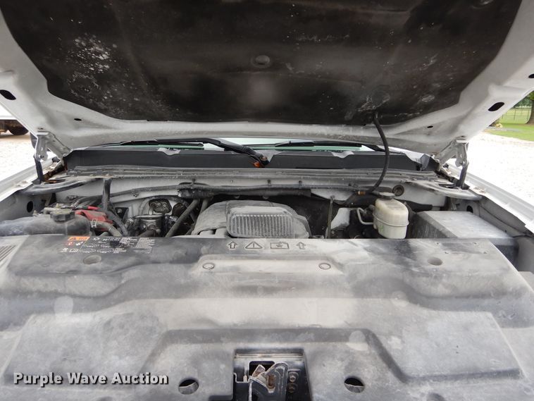 image for item HS9575 2013 Chevrolet Silverado 2500HD  Ext. Cab utility bed pickup truck