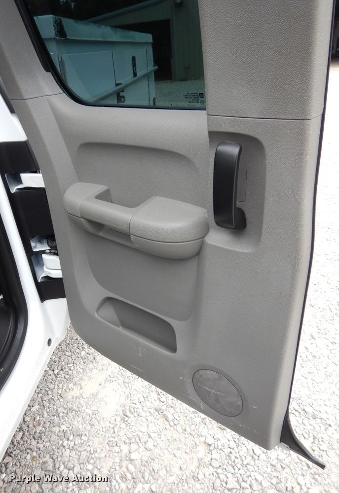 image for item HS9575 2013 Chevrolet Silverado 2500HD  Ext. Cab utility bed pickup truck