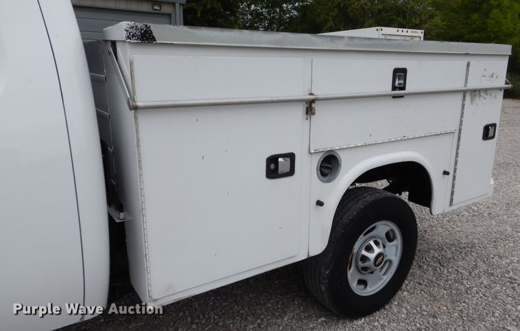 image for item HS9575 2013 Chevrolet Silverado 2500HD  Ext. Cab utility bed pickup truck