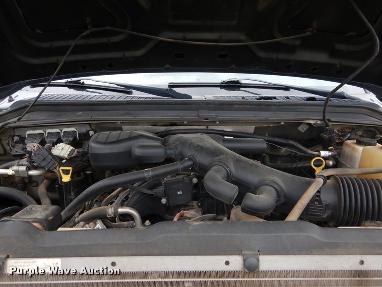 image for item HS9590 2010 Ford F350 Super Duty  SuperCrew bale bed pickup truck