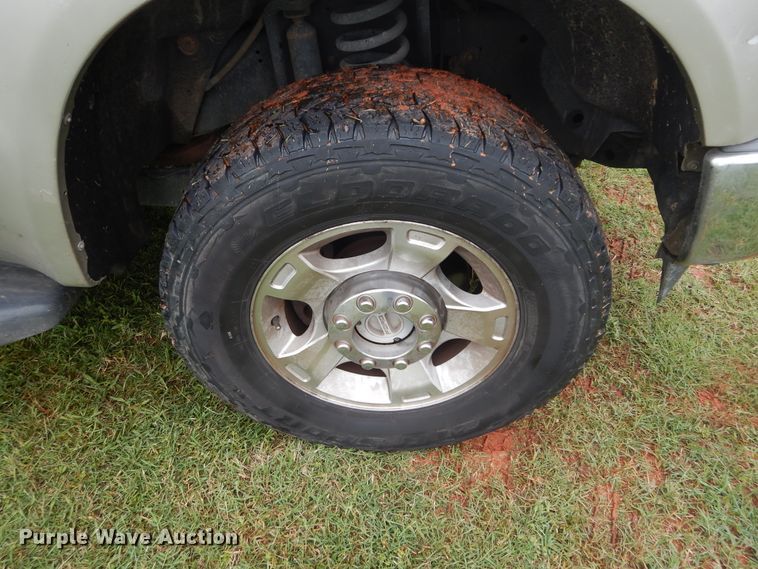 image for item HS9590 2010 Ford F350 Super Duty  SuperCrew bale bed pickup truck