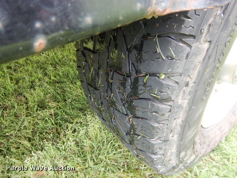 image for item HS9590 2010 Ford F350 Super Duty  SuperCrew bale bed pickup truck