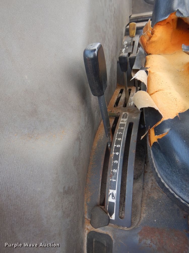 image for item HS9603 Kubota L4200  tractor