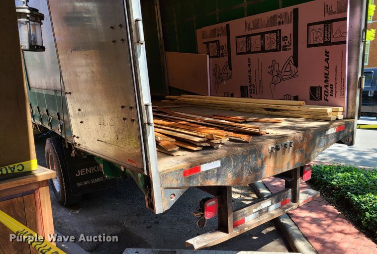 image for item K5812 2006 Freightliner Business Class M2 side curtain box truck