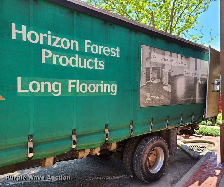 image for item K5812 2006 Freightliner Business Class M2 side curtain box truck