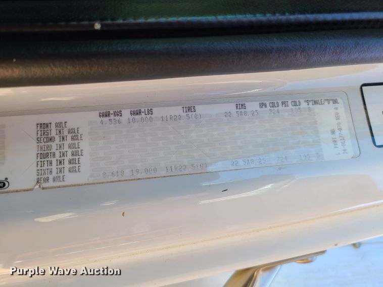 image for item K5812 2006 Freightliner Business Class M2 side curtain box truck