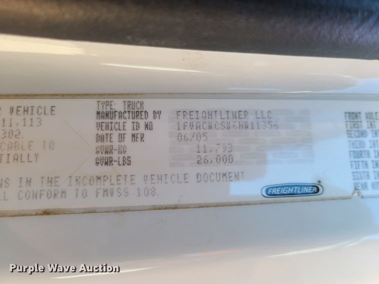 image for item K5812 2006 Freightliner Business Class M2 side curtain box truck