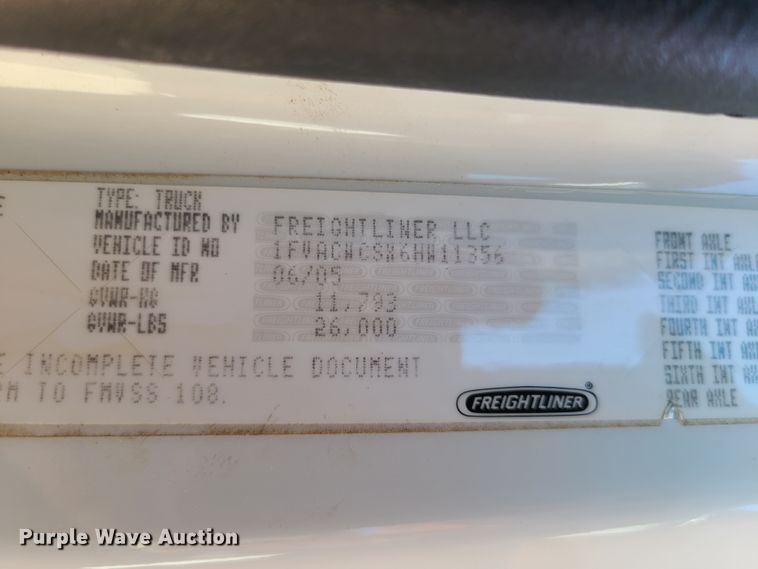 image for item K5812 2006 Freightliner Business Class M2 side curtain box truck