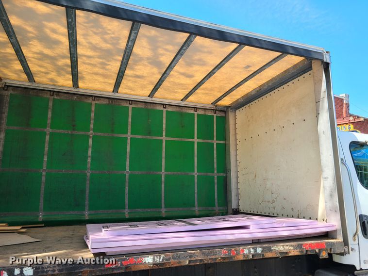 image for item K5812 2006 Freightliner Business Class M2 side curtain box truck