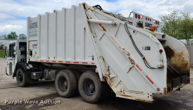 image for item K5855 2002 Crane Carrier  refuse truck
