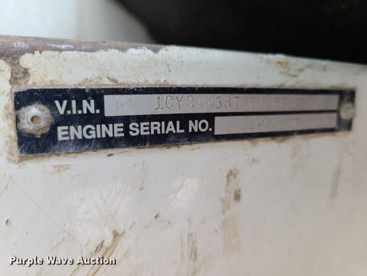 image for item K5856 2005 Crane Carrier  refuse truck