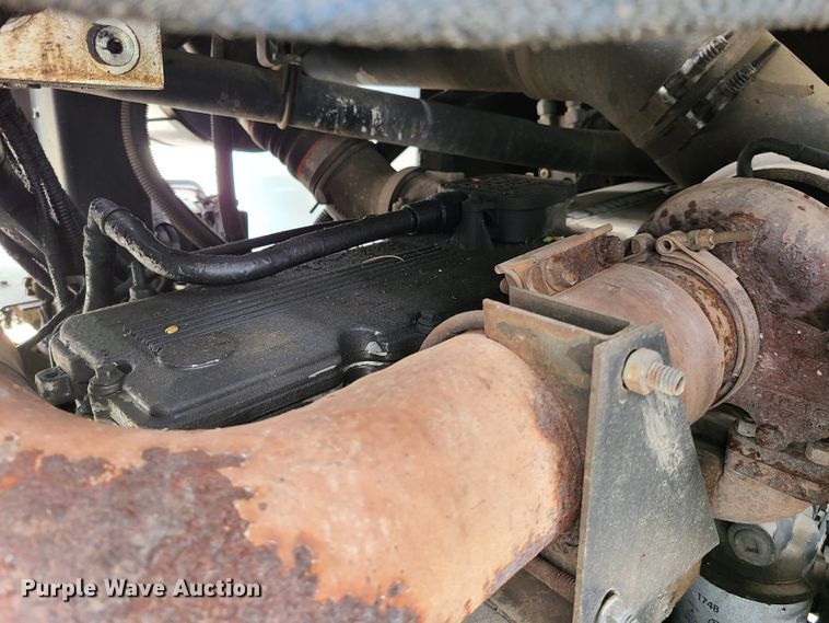 image for item K5856 2005 Crane Carrier  refuse truck