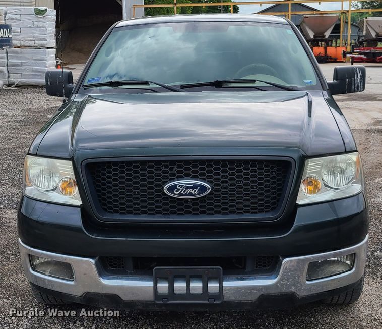 image for item K5899 2005 Ford F150 SuperCrew Cab pickup truck