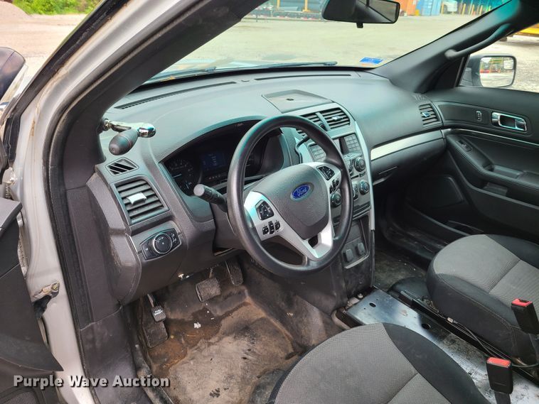 image for item K5903 Ford Explorer  SUV