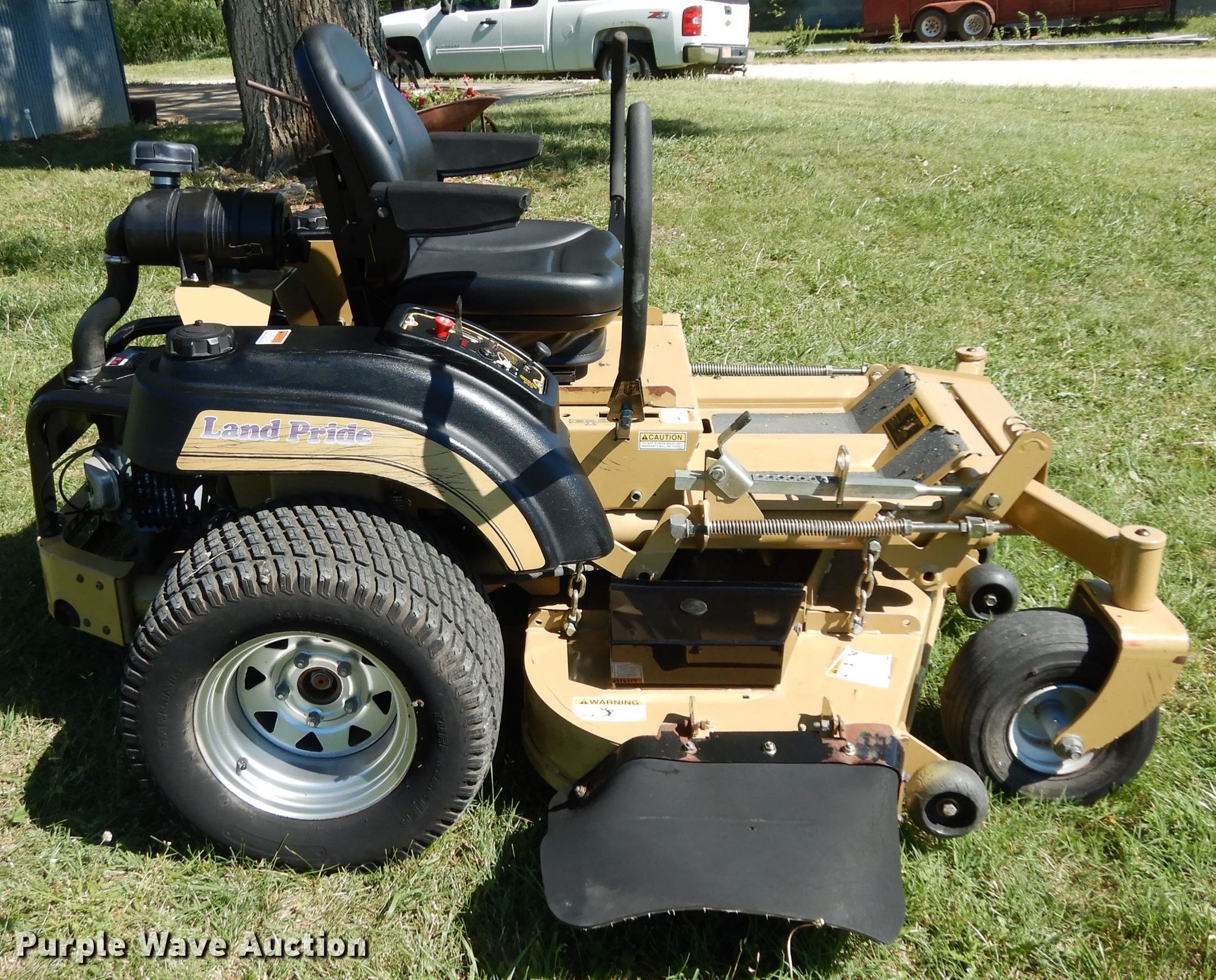 2010 Land Pride ZT60 lawn mower in Cedar Point, KS Item GH9939 sold