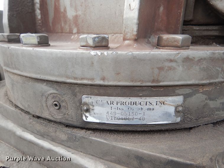 image for item DA8365 1992 International 4900  service truck with crane