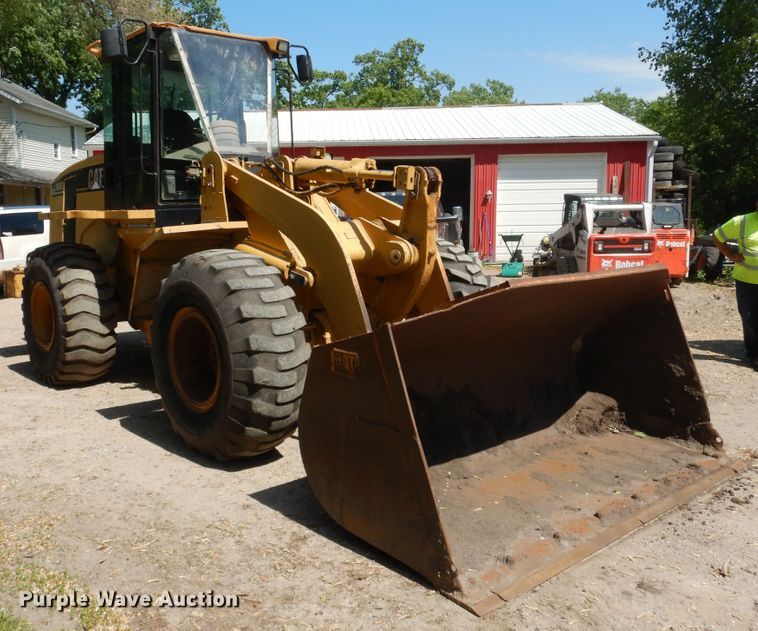 image for item DA8372 2000 Caterpillar 938G  wheel loader