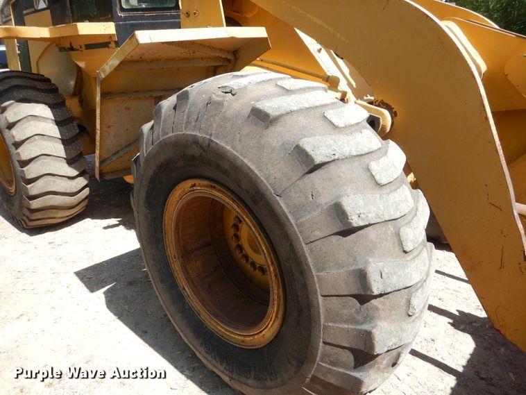 image for item DA8372 2000 Caterpillar 938G  wheel loader