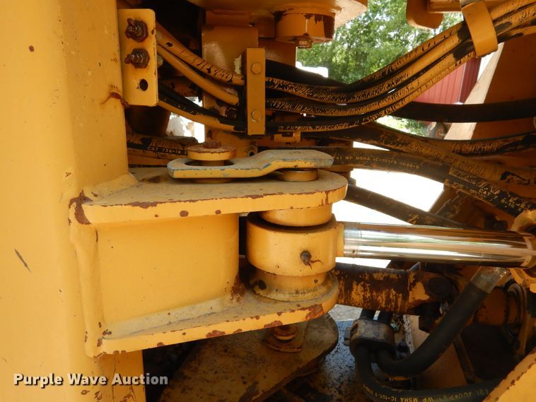 image for item DA8372 2000 Caterpillar 938G  wheel loader