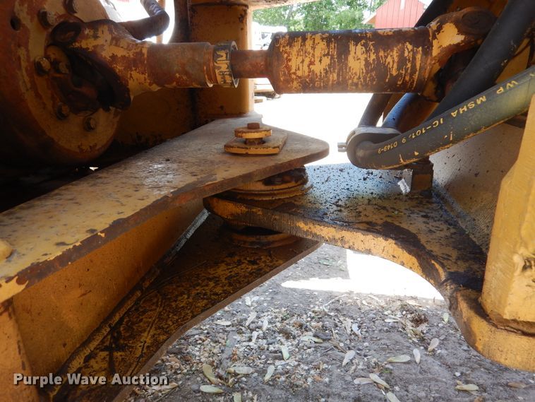 image for item DA8372 2000 Caterpillar 938G  wheel loader