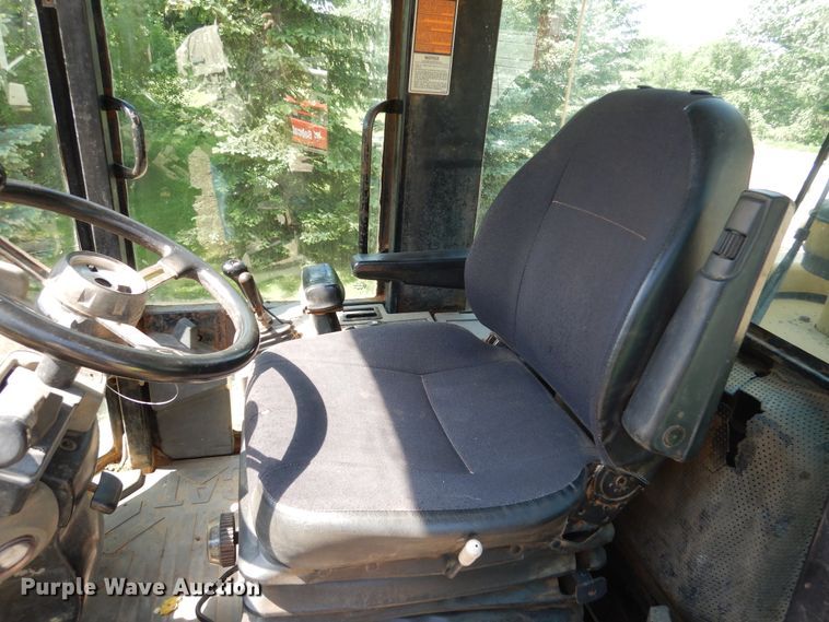 image for item DA8372 2000 Caterpillar 938G  wheel loader