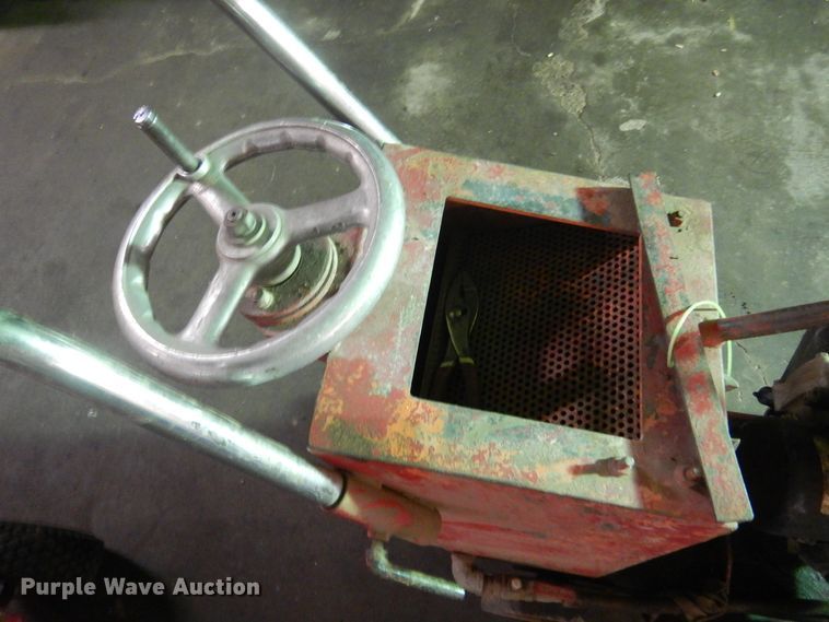 image for item DA8376 Concrete saw