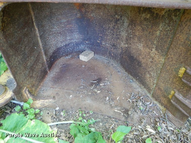 image for item DA8382 26"W excavator bucket