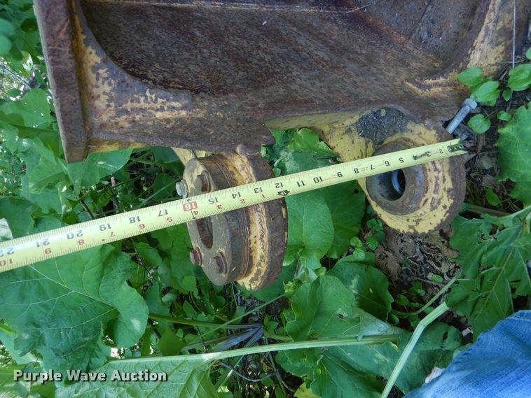 image for item DA8382 26"W excavator bucket