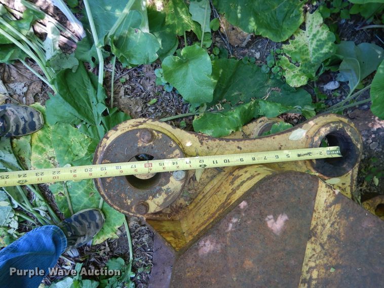 image for item DA8382 26"W excavator bucket