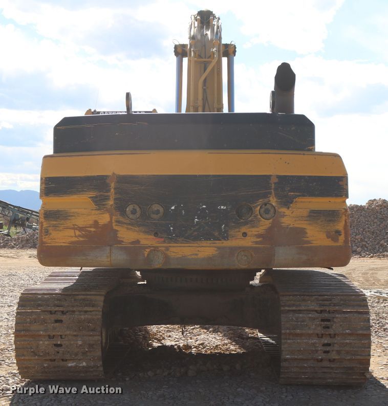 image for item DD6102 2005 Caterpillar 345B  excavator