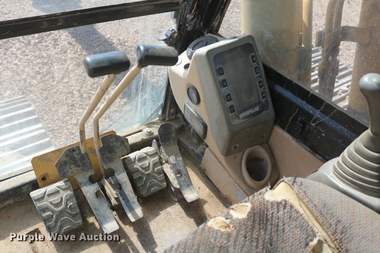 image for item DD6102 2005 Caterpillar 345B  excavator