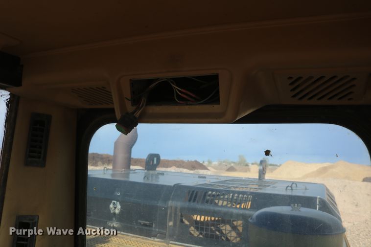 image for item DD6102 2005 Caterpillar 345B  excavator