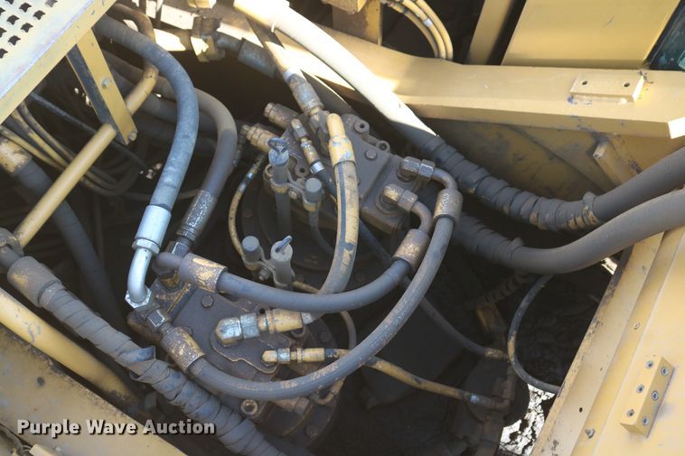 image for item DD6102 2005 Caterpillar 345B  excavator