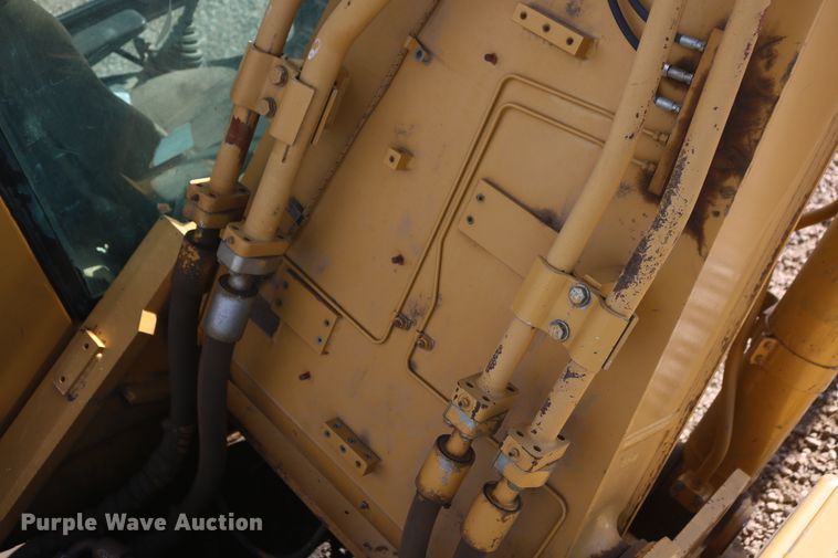 image for item DD6102 2005 Caterpillar 345B  excavator