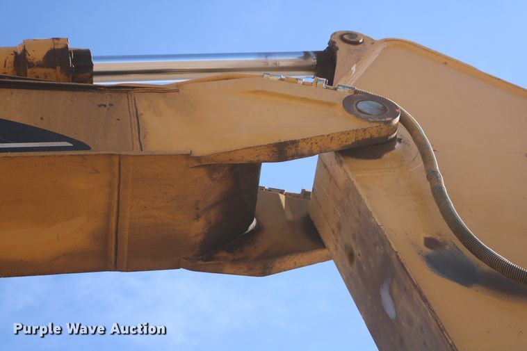 image for item DD6102 2005 Caterpillar 345B  excavator