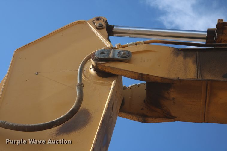 image for item DD6102 2005 Caterpillar 345B  excavator