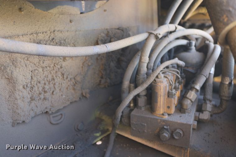 image for item DD6102 2005 Caterpillar 345B  excavator