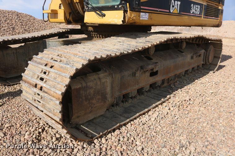 image for item DD6102 2005 Caterpillar 345B  excavator