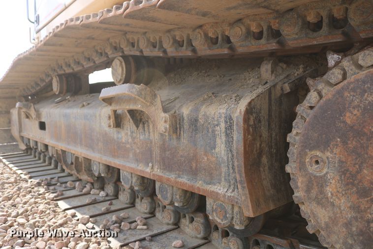 image for item DD6102 2005 Caterpillar 345B  excavator