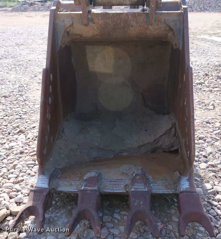 image for item DD6102 2005 Caterpillar 345B  excavator